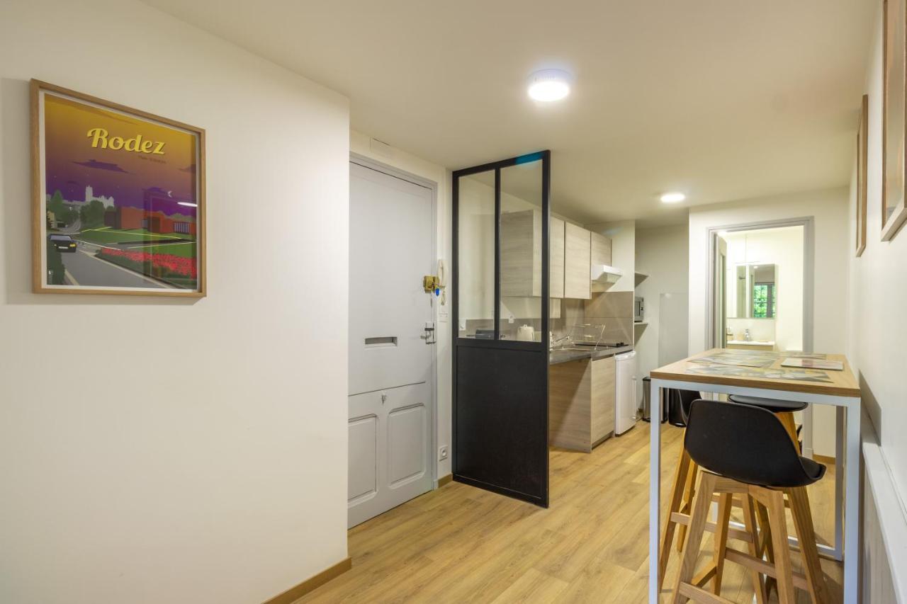 Le Place Du Bourg Appartement T2 Centre Historique ロデーズ エクステリア 写真