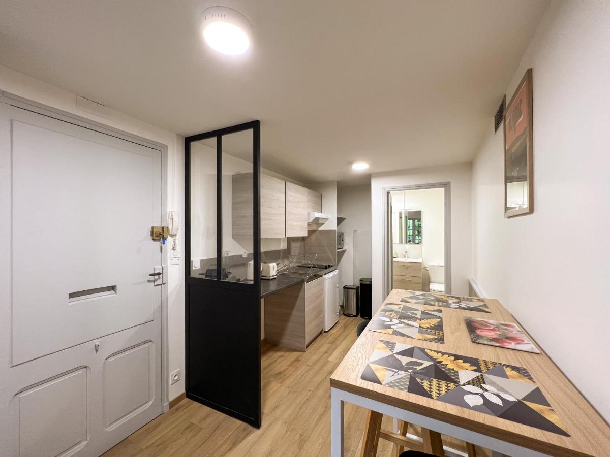 Le Place Du Bourg Appartement T2 Centre Historique ロデーズ エクステリア 写真